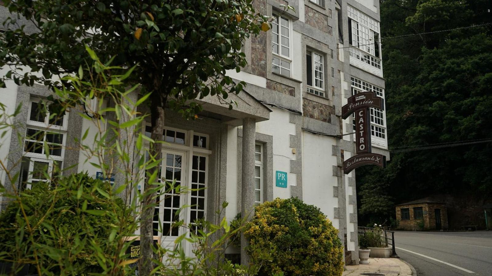 Pension Castro Parrillada サモス エクステリア 写真